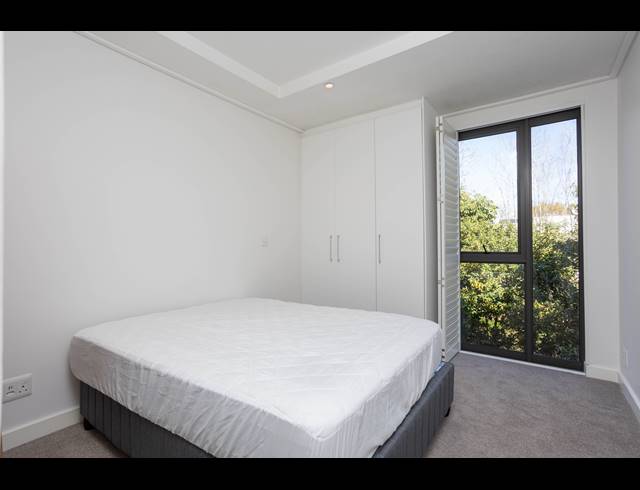 2 BEDROOM APARTMENT TO LET IN NEWLANDS